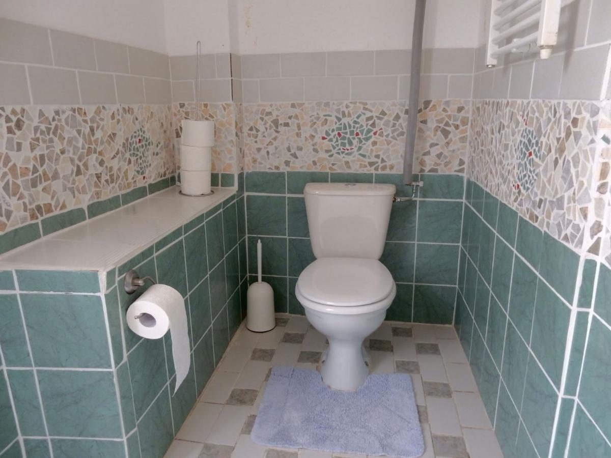 Spacious Holiday Home With Sauna In Celles Sur Plaine เอกิสไฮม์ ห้อง รูปภาพ