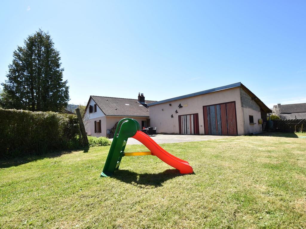 Spacious Holiday Home With Sauna In Celles Sur Plaine เอกิสไฮม์ ภายนอก รูปภาพ